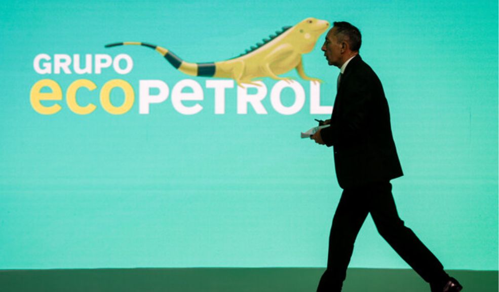 Ecopetrol alerta posible restricción en su producción por bloqueos En atención a la contingencia, Ecopetrol puso en marcha un plan especial de trabajo articulado con las autoridades; sin embargo, las afectaciones de los oleoductos y la dificultad para movilizar carrotanques de hidrocarburos y gas licuado puede afectar la producción en los próximos días.