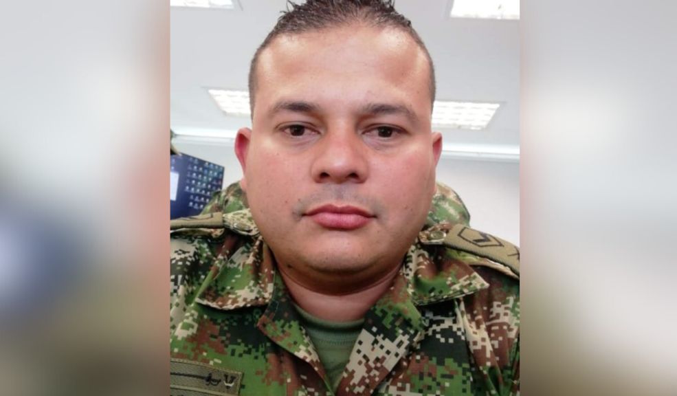 Cabo retirado del Ejército fue asesinado en México: familia pide ayuda para repatriar su cuerpo Samuel Gaona, un cabo retirado del Ejército, fue hallado sin vida en México tras ser agredido con arma de fuego. La familia pide ayuda para traer su cuerpo.