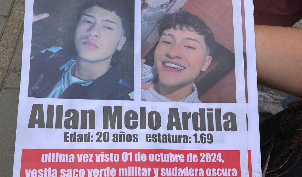 Buscan a Allan Melo, joven que se encuentra desaparecido desde el 1 de octubre La angustia e incertidumbre se apoderan de la familia de Allan Melo Ardila, un joven de 20 años que desapareció el pasado 1 de octubre tras salir de su casa en el sector de El Danubio. Allan había informado que se dirigiría al centro de Bogotá para encontrarse con su padrino, pero desde ese día no se ha tenido noticias de su paradero.