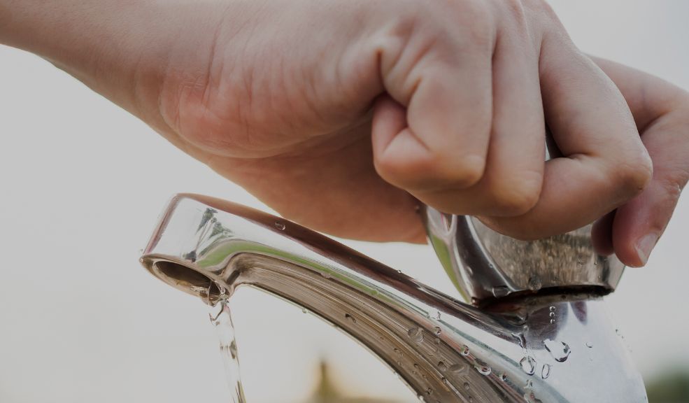 Cortes de agua para el miércoles 16 de octubre en Bogotá: estos son los barrios afectados El turno 9 tendrá racionamiento de agua este miércoles 16 de octubre en Bogotá. A continuación, les contamos qué barrios y localidades se verán afectados.