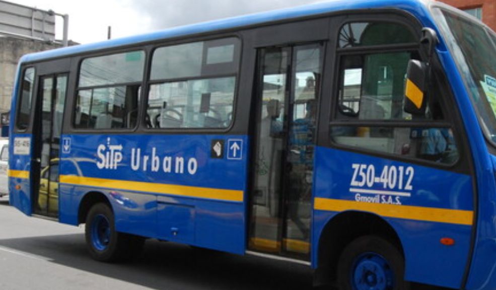 Envían a la cárcel a 3 personas por robo a pasajeros del Sitp La Policía capturó a 3 personas señaladas de robar a los pasajeros de un bus del Sitp en la localidad de Engativá.