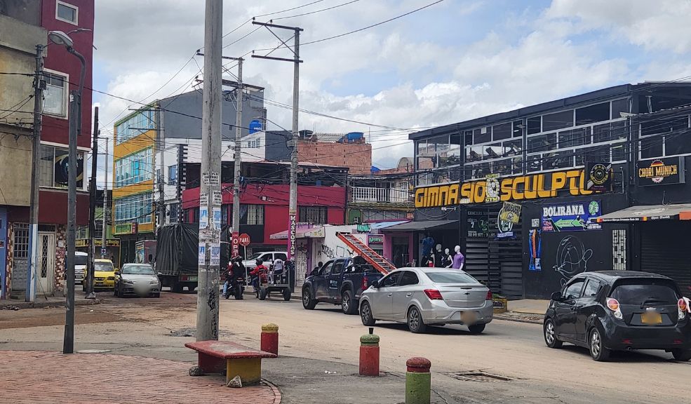 Esta es la identidad del hombre asesinado en parqueadero de Bosa En la tarde del pasado viernes, un hombre murió luego de ser agredido con un arma de fuego en Bosa. La víctima recibió 5 disparos.