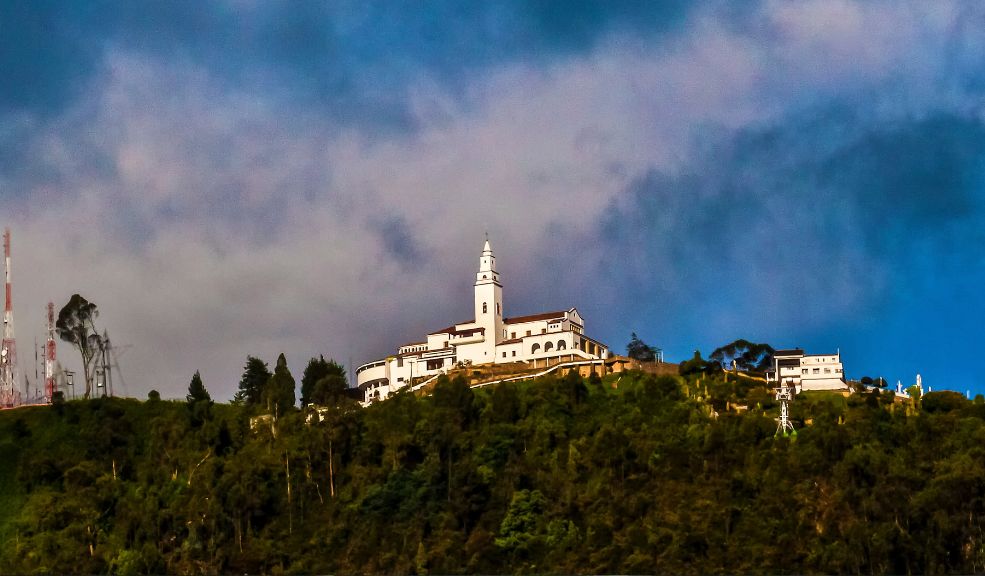 Aproveche el puente festivo: Estos son los planes gratuitos que ofrece Bogotá Con la llegada del puente festivo del 12 al 14 de octubre y el inicio de la semana de receso escolar, Bogotá se convierte en un centro vibrante de cultura y recreación para toda la familia. La Alcaldía de Bogotá ha organizado una serie de actividades gratuitas que prometen entretenimiento y aprendizaje.