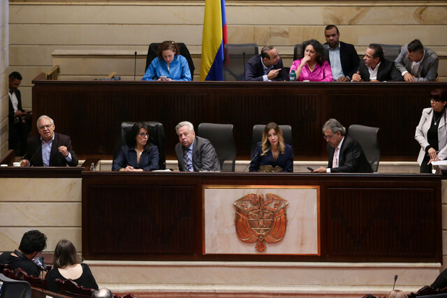 Estos son primeros siete artículos de la reforma laboral que ya están aprobados La coordinadora ponente, María Fernanda Carrascal, confirmó que se aprobaron siete artículos en total. La discusión continua hoy.