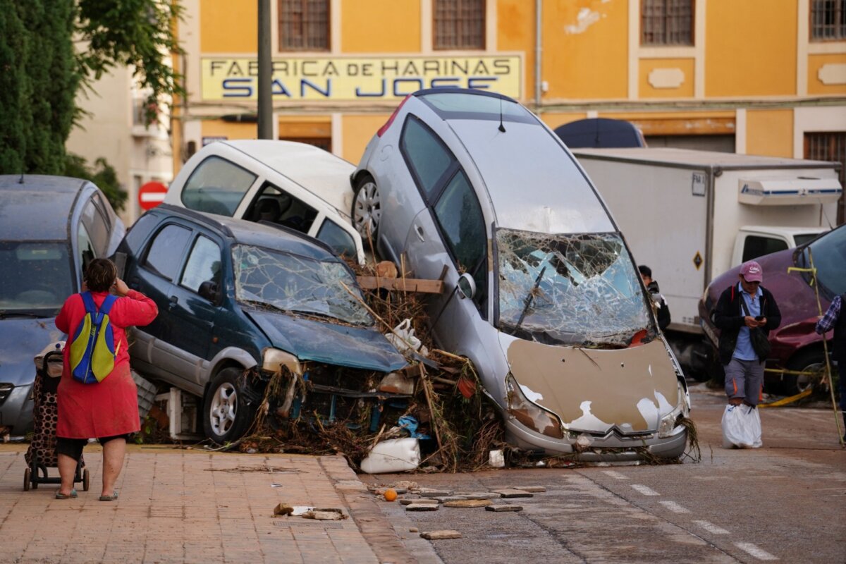 Hablan colombianos que presenciaron las trágicas inundaciones en Valencia: "Fue devastador" Algunos colombianos que se encuentran en España narraron los momentos de angustia que se viven por las trágicas inundaciones.