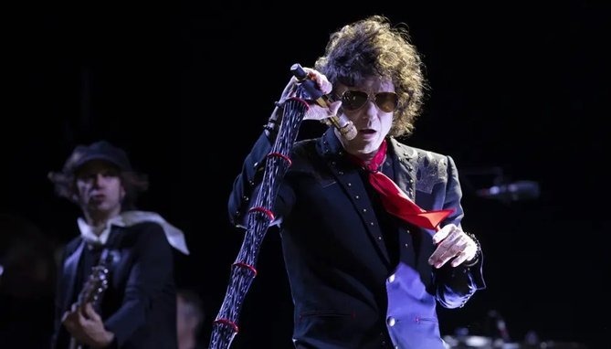 No se pierda: Bunbury estará en concierto en Bogotá Enrique Bunbury, ícono del rock en español, regresará a Colombia en 2025 con su esperada gira "El Huracán Ambulante Tour".