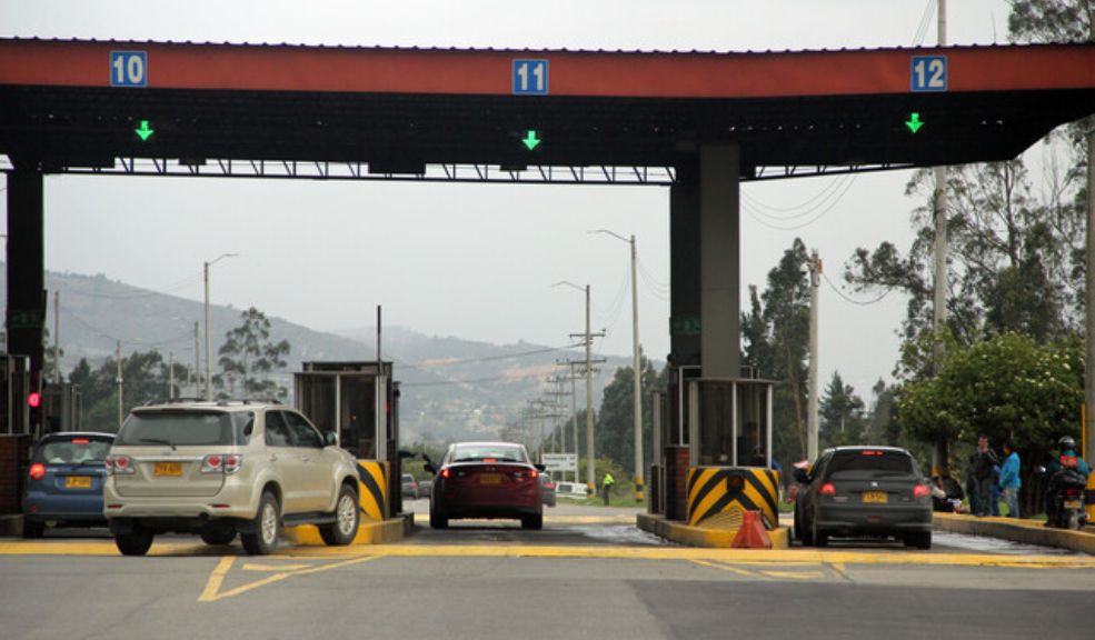 Nuevas tarifas diferenciales en peajes de Bogotá beneficiarán a los conductores La iniciativa busca beneficiar a los conductores que utilizan estas vías de manera recurrente, reduciendo el costo de los peajes a tan solo $500.