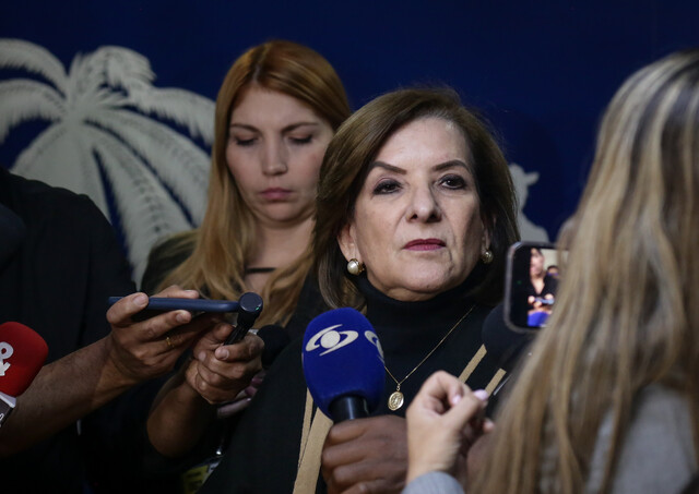 Procuraduría pide a la Corte Constitucional que se declare inexequible el matrimonio con menores de edad Según Margarita Cabello, procuradora general, estas uniones son incompatibles con los principios de la Convención sobre la eliminación de todas las formas de discriminación de la mujer (CEDAW), un tratado internacional que Colombia ha ratificado y que busca proteger los derechos de las mujeres y los menores. La Procuraduría considera que estas normas deben ser revisadas, ya que permiten uniones en condiciones que no garantizan un consentimiento pleno, libre e informado por parte de los menores.