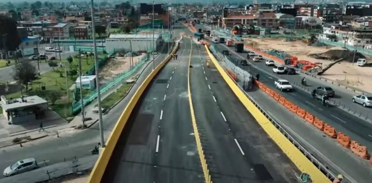 Se inauguró el esperado puente de TransMilenio en la avenida 68 Esta infraestructura, de 278 metros de longitud, cuenta con dos carriles y fue construida con una inversión superior a los 22.981 millones de pesos.