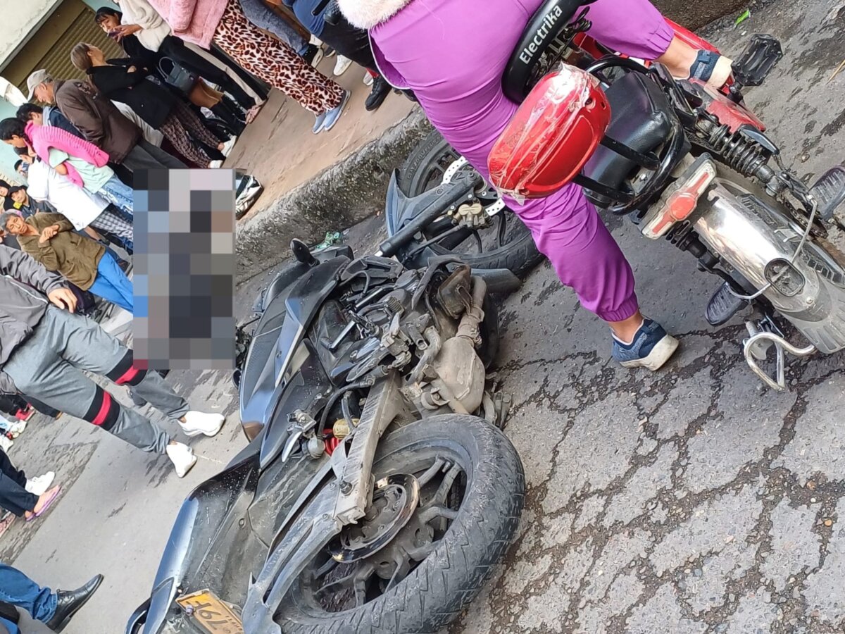 Aparatoso siniestro dejó sin vida a un ciclista en Engativá Un ciclista murió tras chocar con un motociclista en la localidad de Engativá. Esto es lo que se sabe.