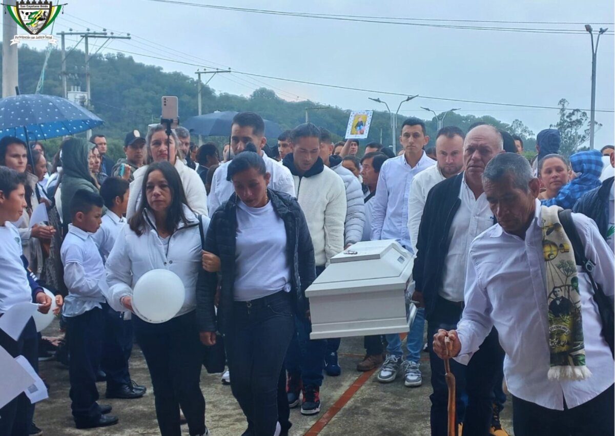 Así fue la despedida del pequeño Alexis Delgado en el municipio de San Cayetano Así despidieron los habitantes de San Cayetano al niño de 2 años, Alexis Delgado, quien fue hallado sin vida el pasado el 19 de octubre.