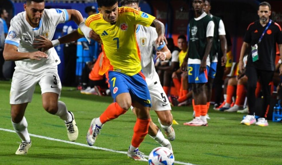 Colombia vs. Uruguay: inteligencia artificial predice quién ganará el partido Esta noche, los equipos de La Selección Colombia y La Selección de Uruguay se enfrentan en un crucial partido de las eliminatorias al Mundial 2026, un choque que promete emoción y pasión. Ambos equipos llegan con un alto nivel de competitividad, pero ¿quién se llevará la victoria?