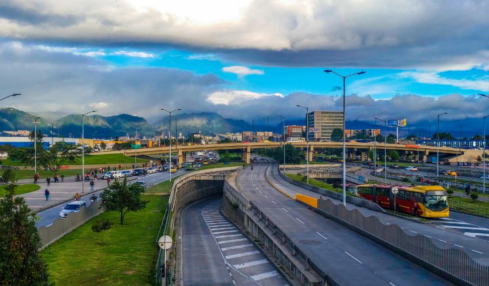 EN VIVO: Movilidad en Bogotá este 20 de noviembre; lluvias e inundaciones afectan estas vías Conozca cómo avanza la movilidad en Bogotá este miércoles 20 de noviembre, además del estado de las vías debido a las lluvias y los encharcamientos.