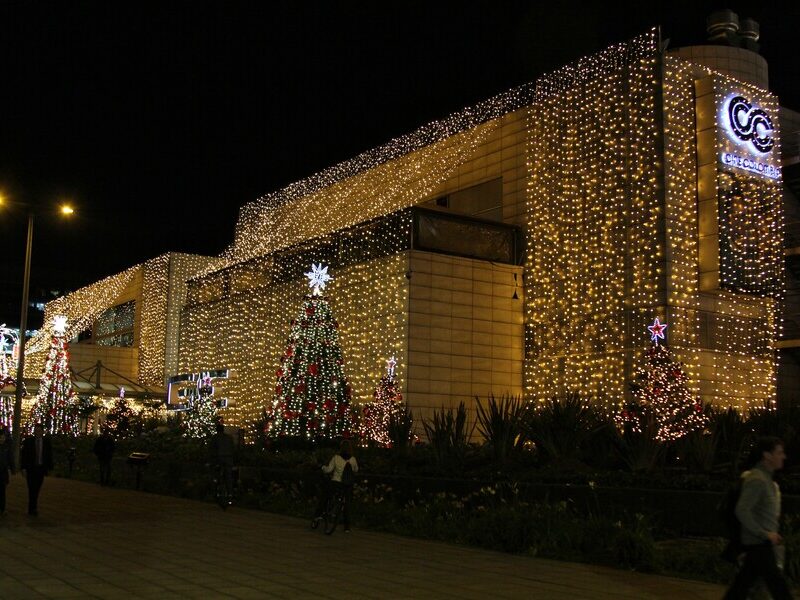 Llega la Navidad a centros comerciales de Bogotá Este evento promete ser un momento mágico para toda la familia y marca el inicio de una serie de actividades navideñas que se extenderán durante todo el mes de diciembre.